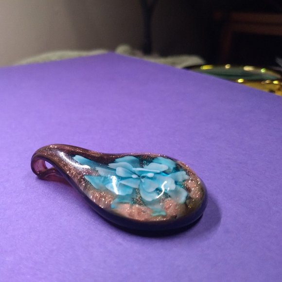 Floral clear sparkle necklace pendant - Picture 1 of 5